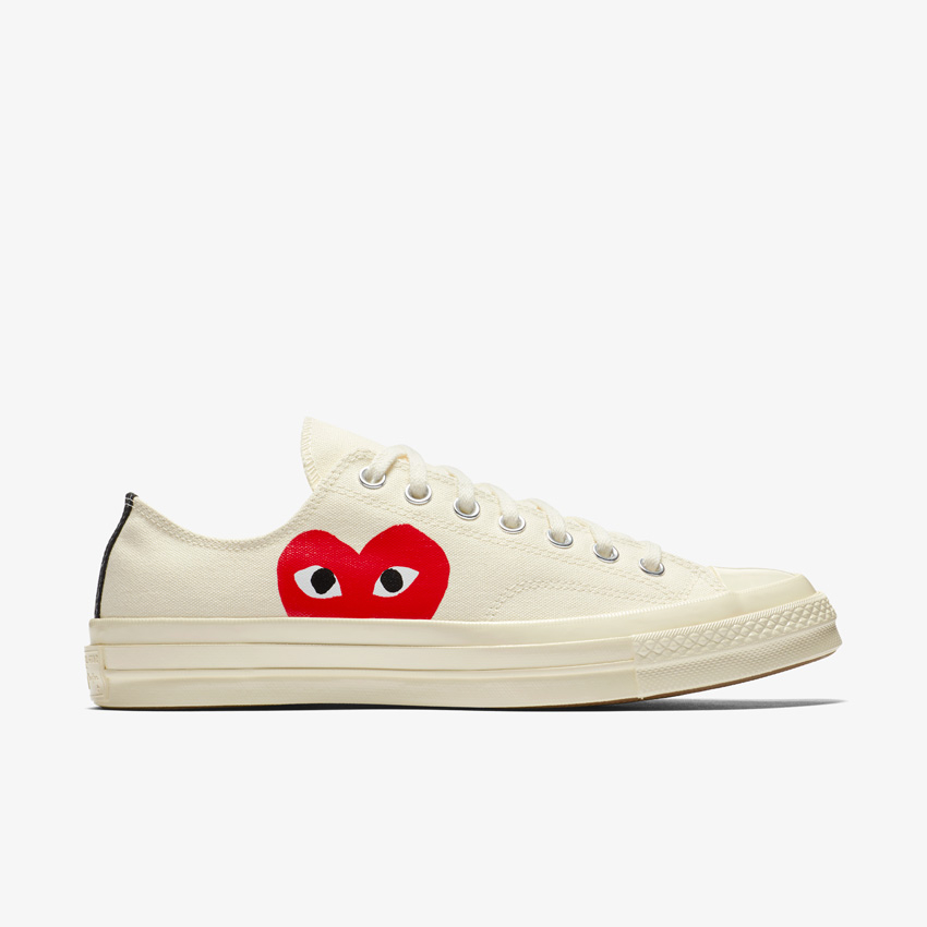 red love heart converse